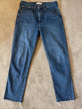 Madewell Straight Jeans in Dark Blue Wash
